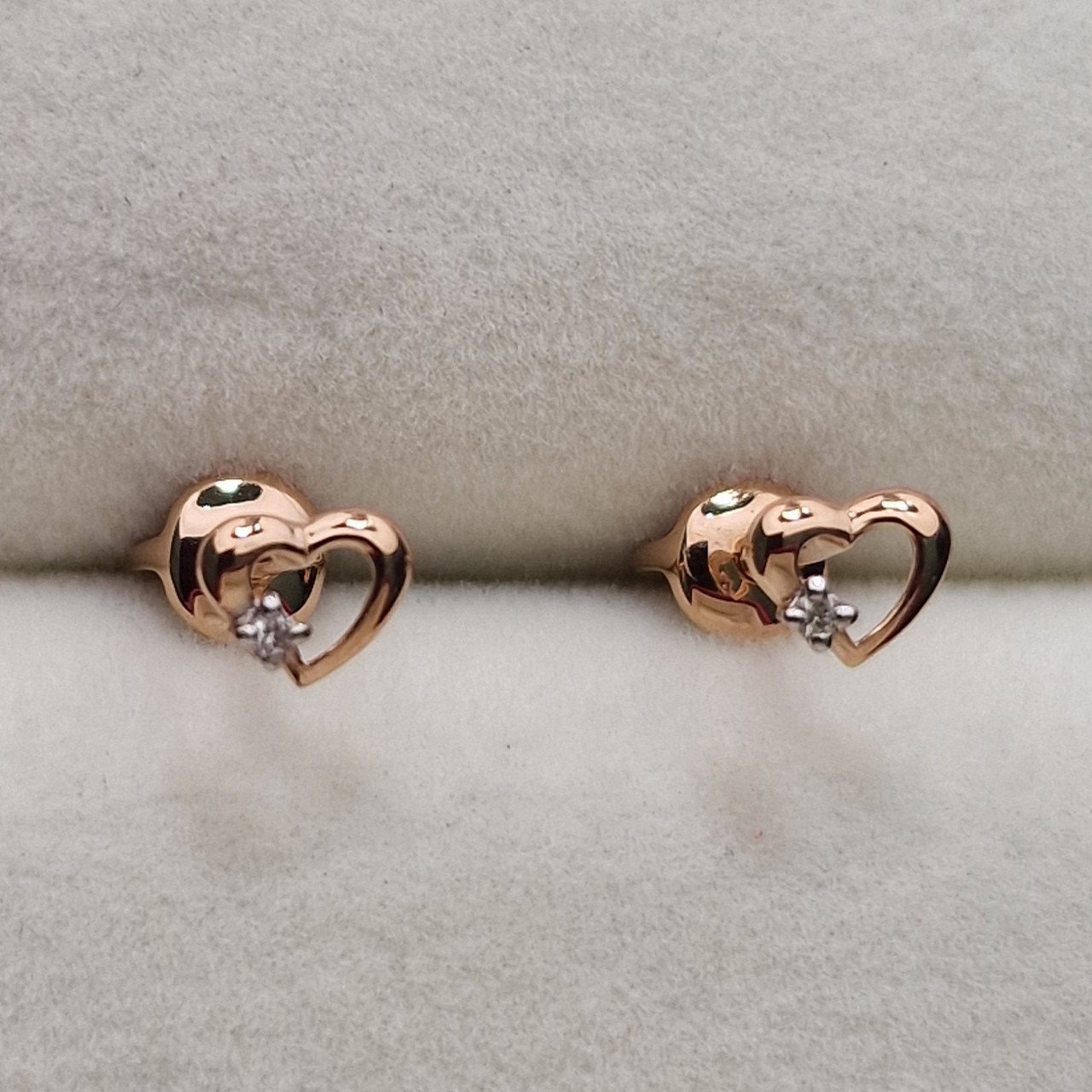 Серьги Deimantas 103120470 0,8гр 0,006ct. купить,NaN