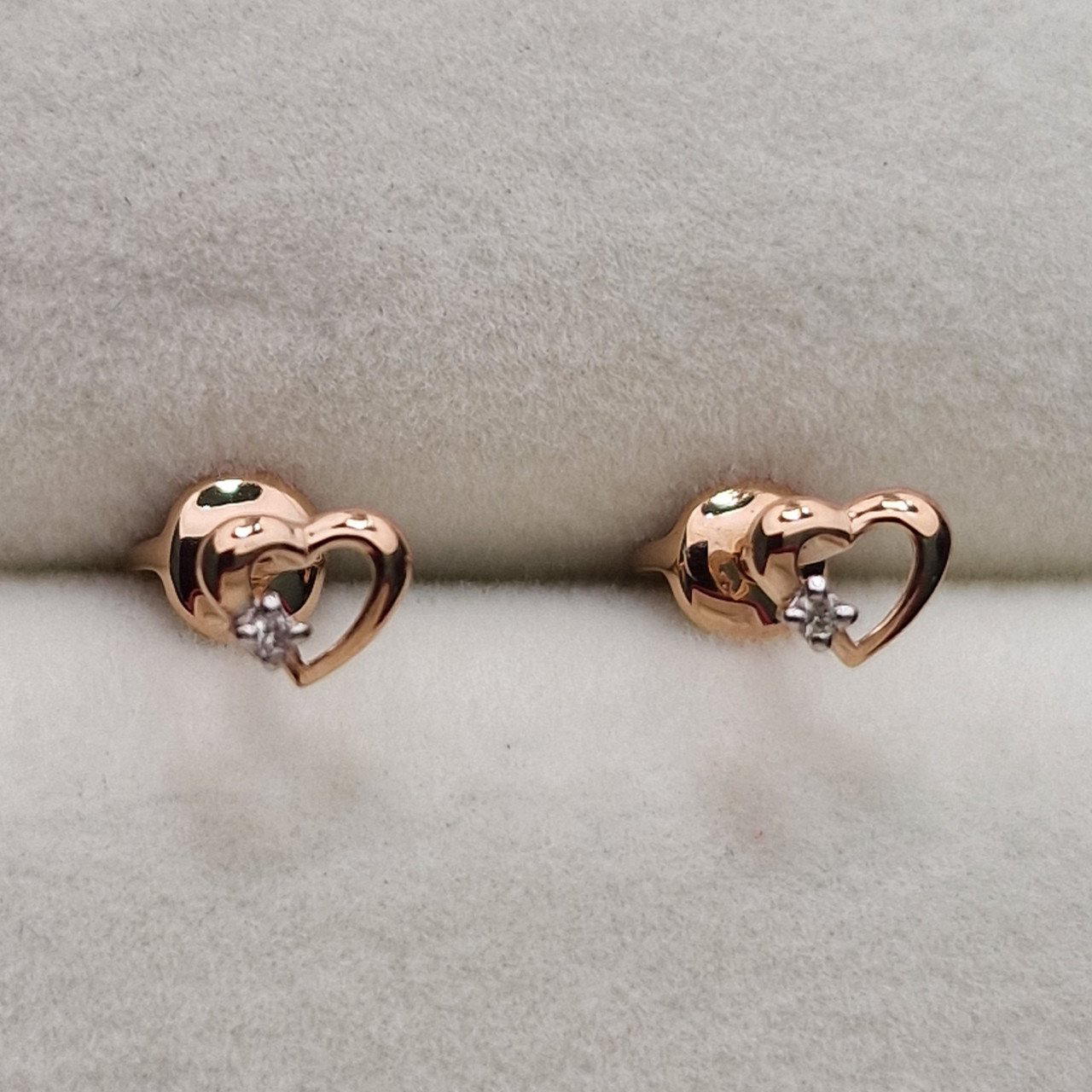 Серьги Deimantas 103120470 0,8гр 0,006ct. купить,NaN