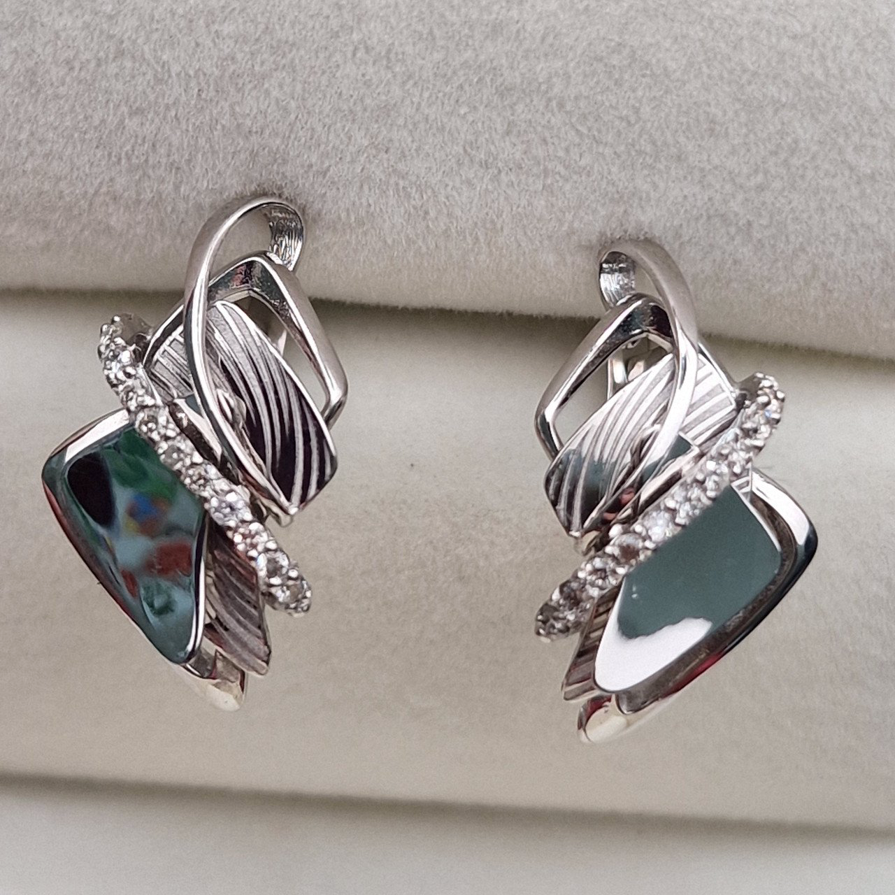 Серьги Deimantas 103120510 4,2гр 0,18ct. купить,NaN