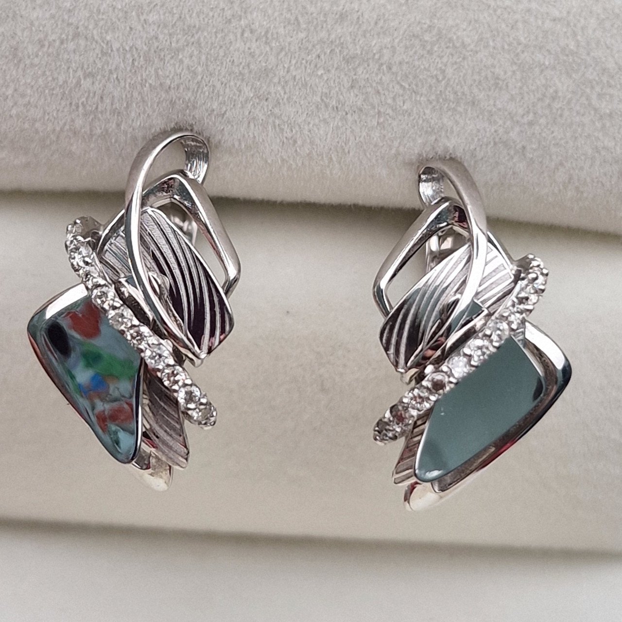 Серьги Deimantas 103120510 4,2гр 0,18ct. купить,NaN