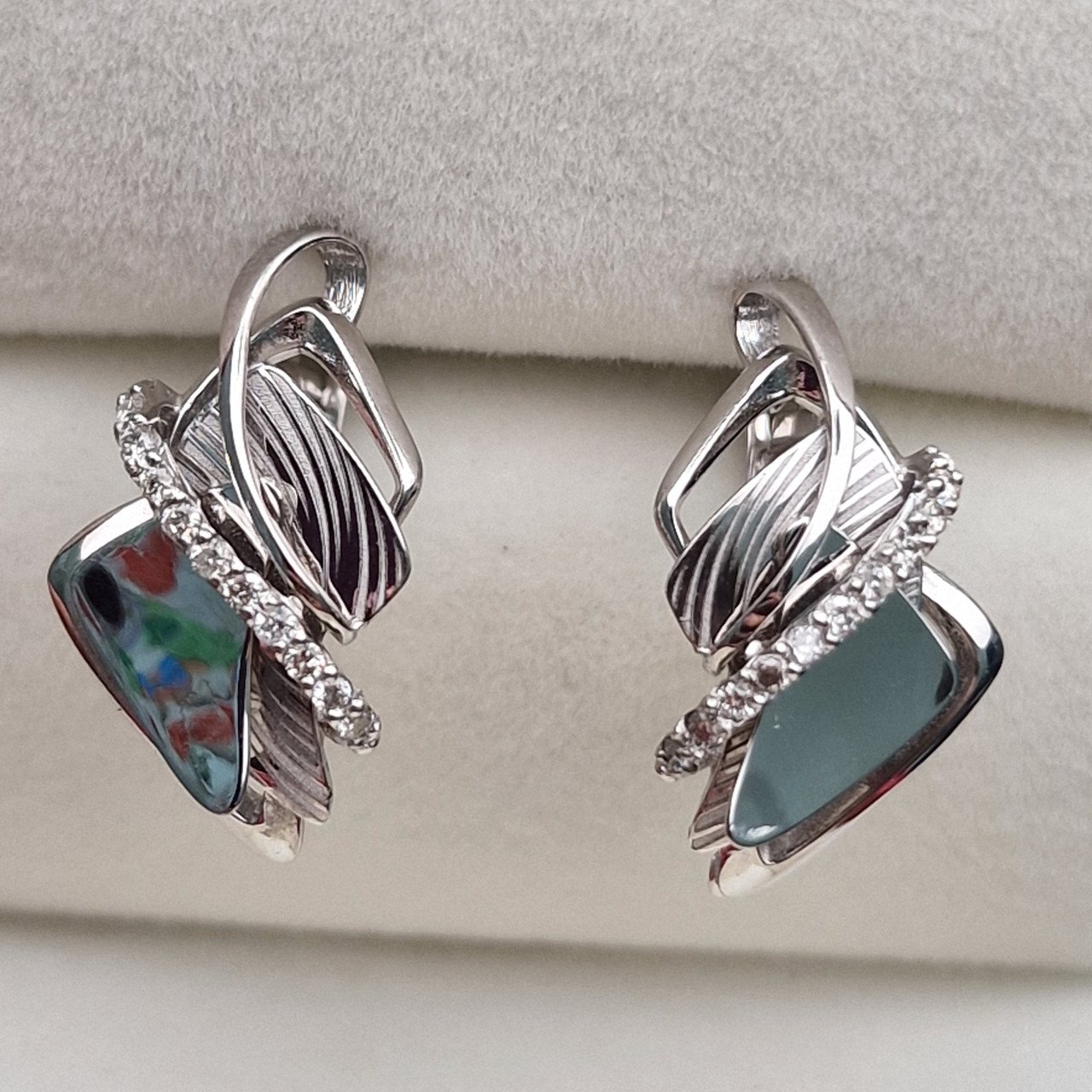 Серьги Deimantas 103120510 4,2гр 0,18ct. купить,NaN
