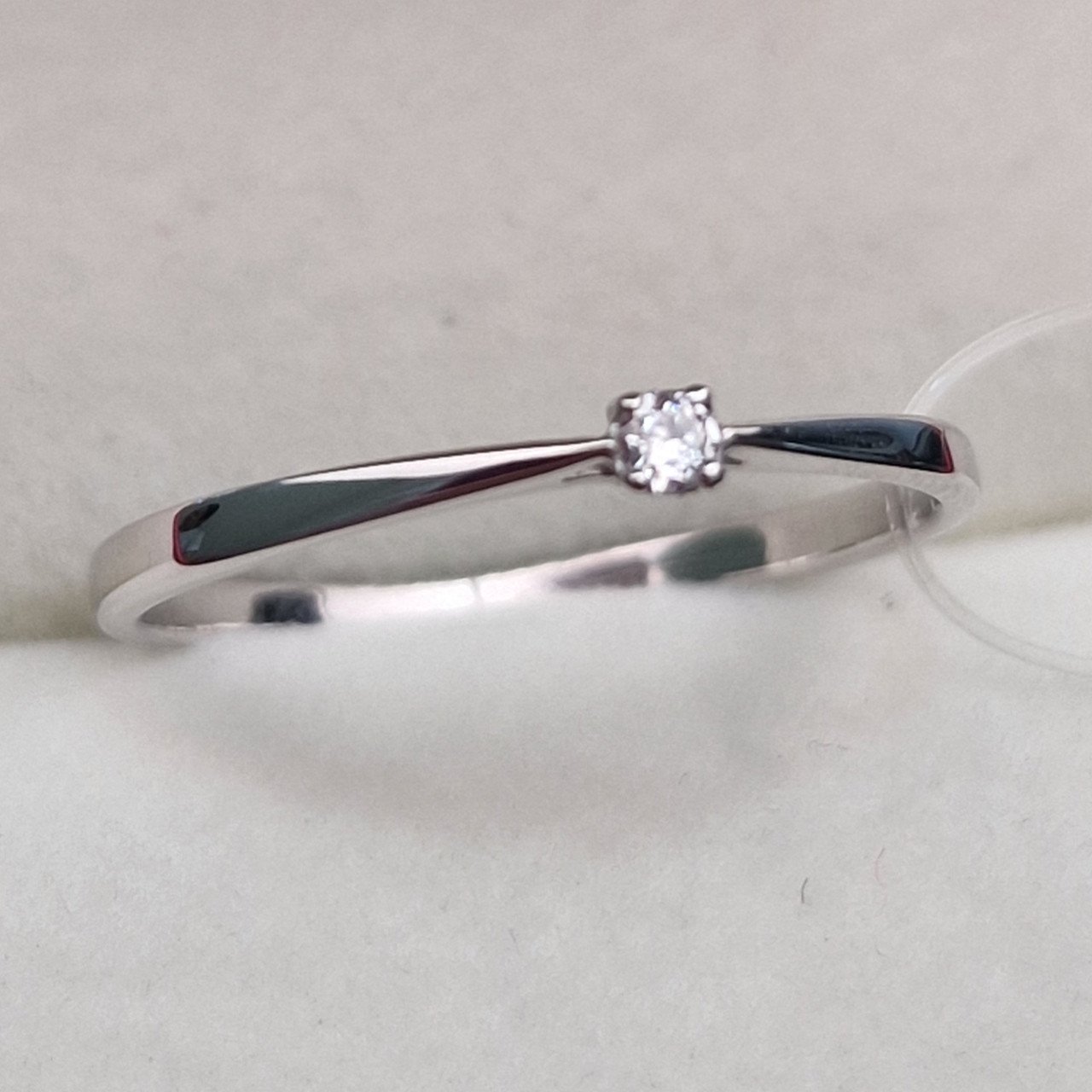 Кольцо Deimantas 103131558 15,5р 0,81гр 0,03ct. купить,NaN