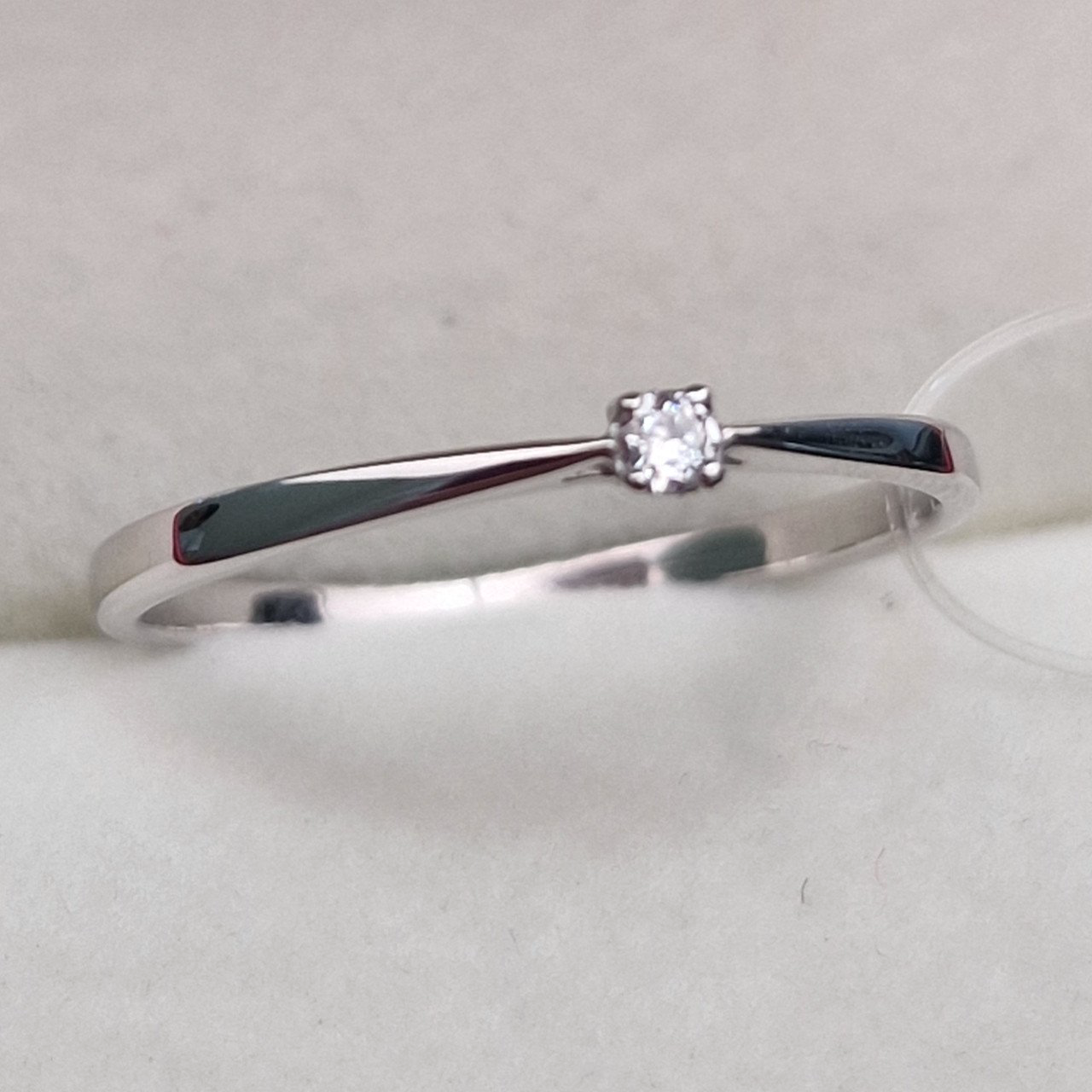 Кольцо Deimantas 103131558 15,5р 0,81гр 0,03ct. купить,NaN