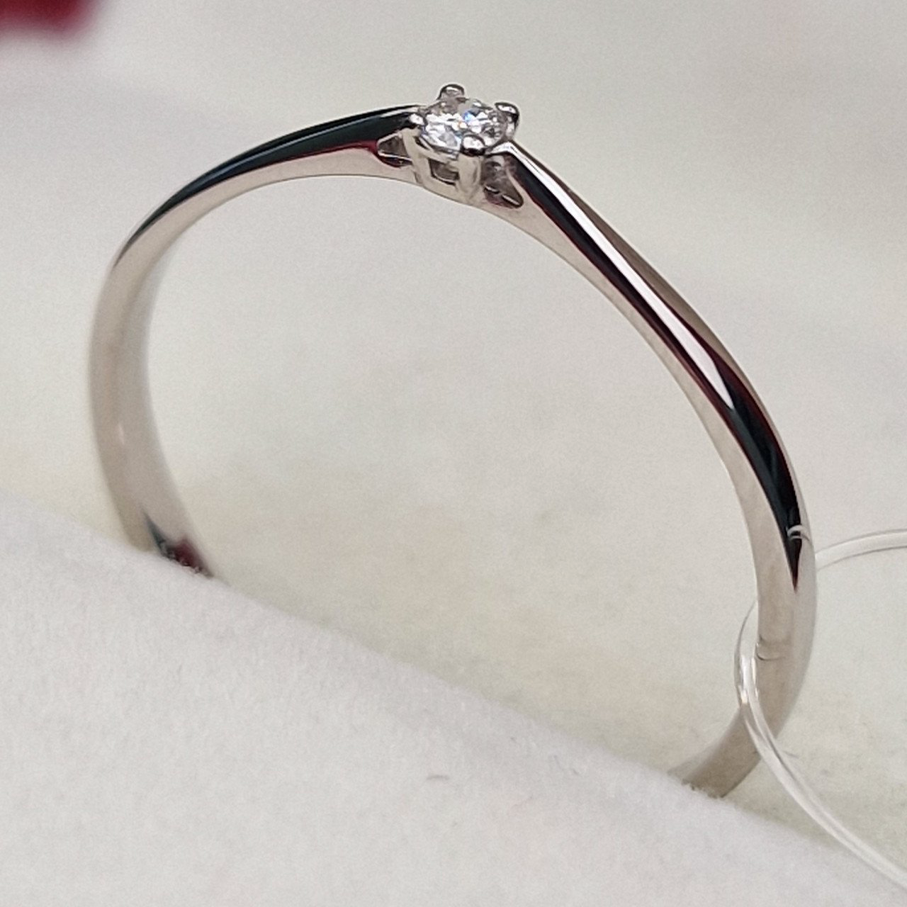 Кольцо Deimantas 103131558 15,5р 0,81гр 0,03ct. купить,NaN