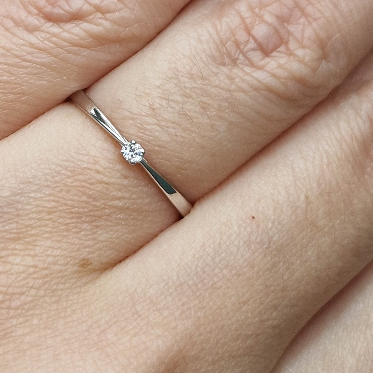Кольцо Deimantas 103131558 15,5р 0,81гр 0,03ct. купить,NaN