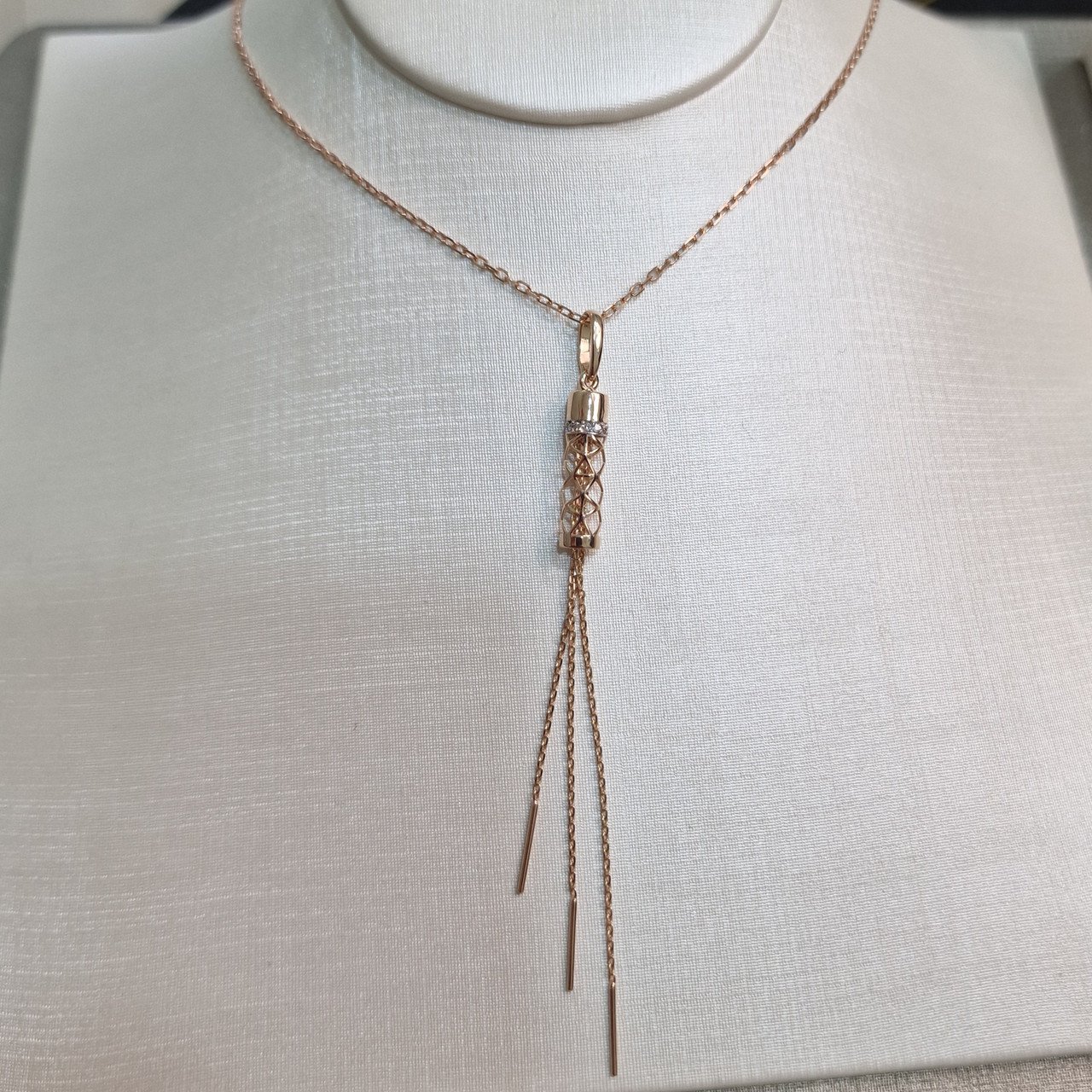 Кулон Deimantas 103120583 1,53гр 0,051ct. купить,NaN