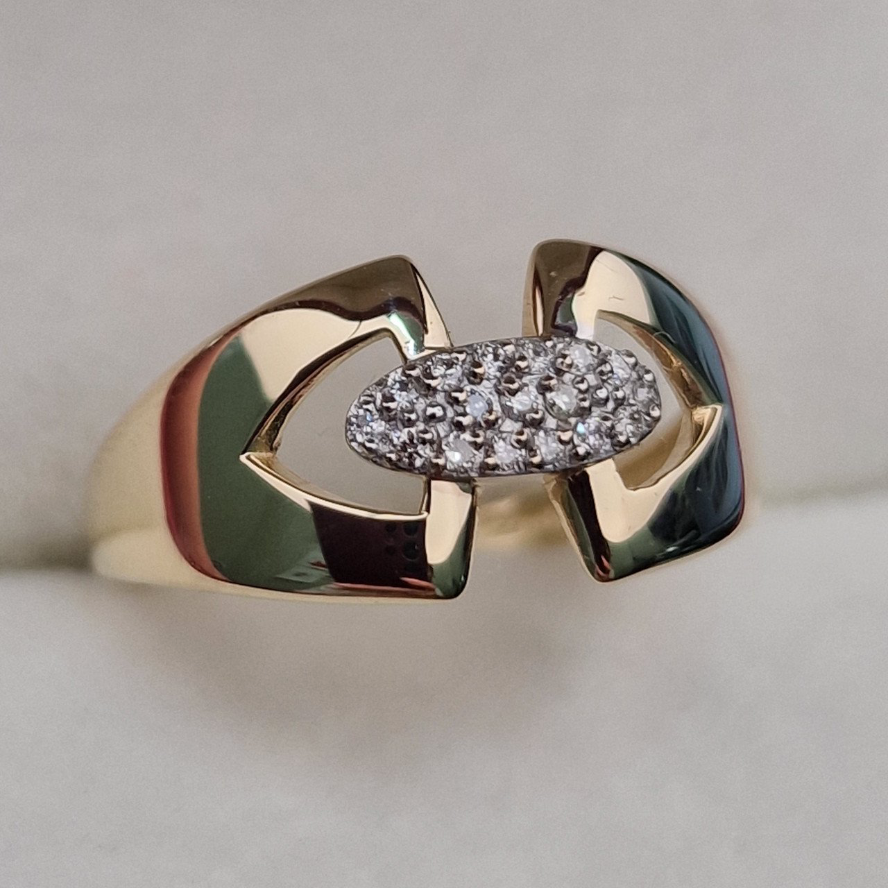 Кольцо Deimantas 103188069 17р 1,79гр 0,080ct. купить,NaN