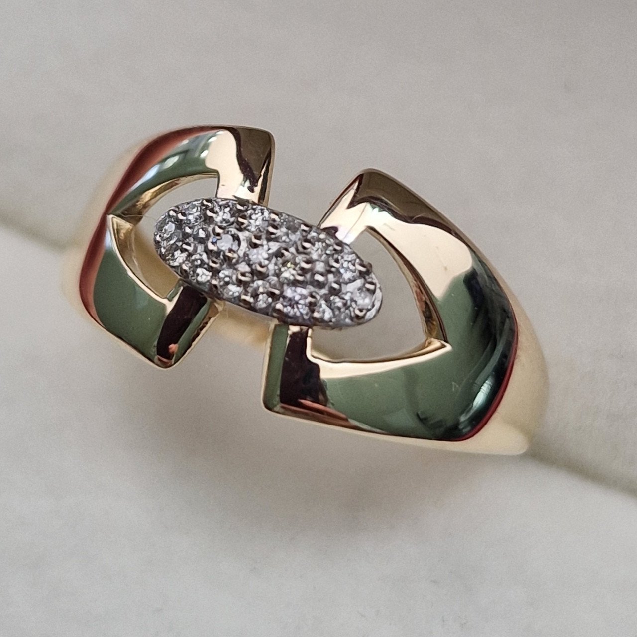 Кольцо Deimantas 103188069 17р 1,79гр 0,080ct. купить,NaN