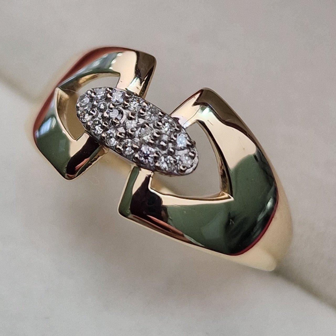 Кольцо Deimantas 103188069 17р 1,79гр 0,080ct. купить,NaN