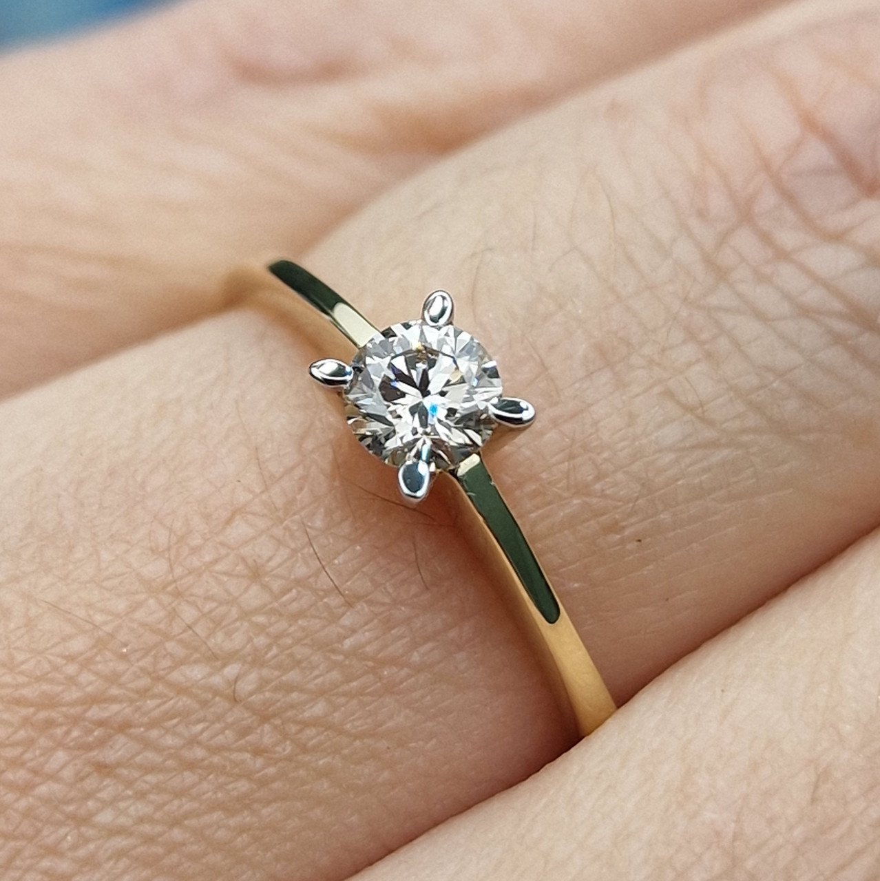 Кольцо Deimantas 103188182 17,5р 1,87гр 0,307ct. купить,NaN