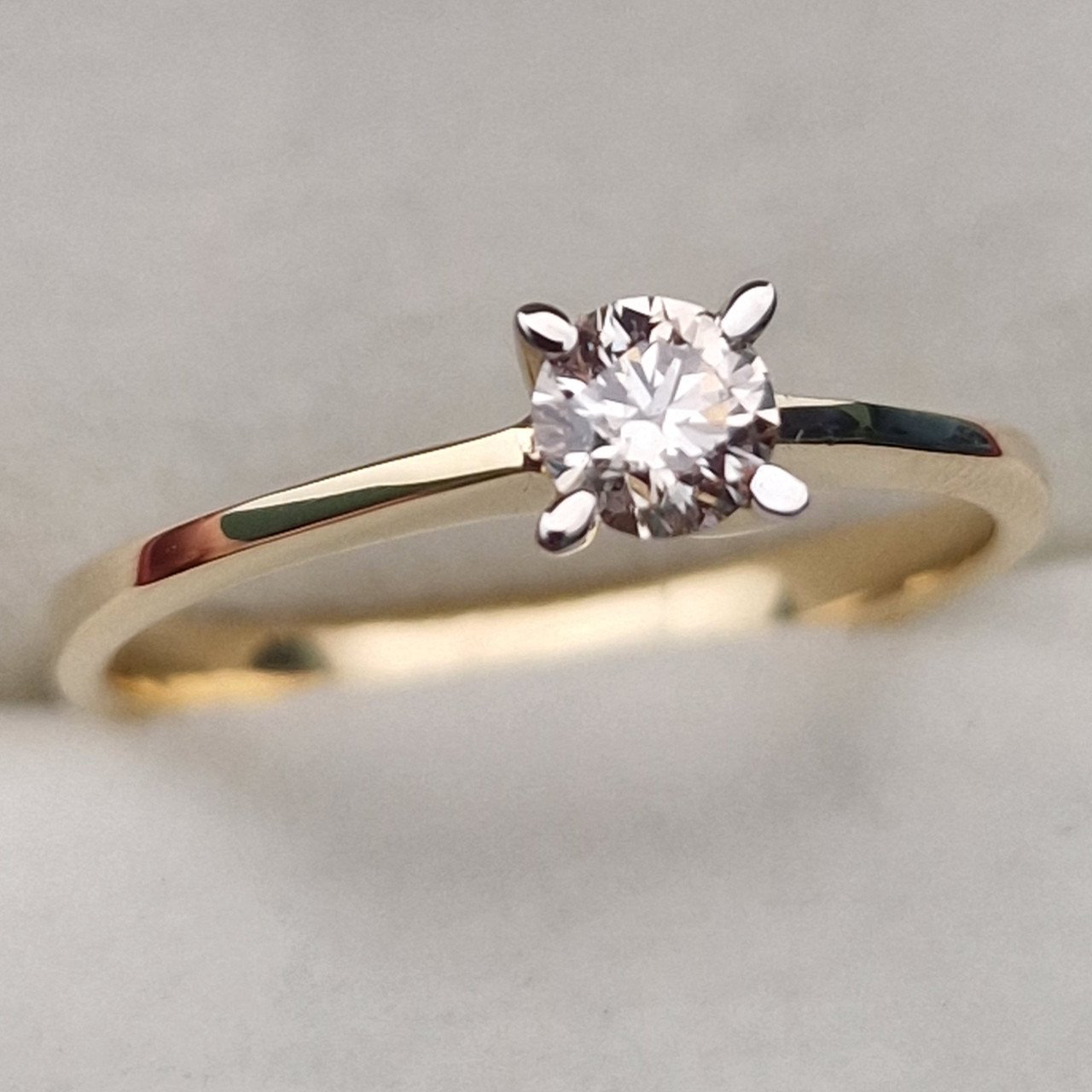 Кольцо Deimantas 103188182 17,5р 1,87гр 0,307ct. купить,NaN