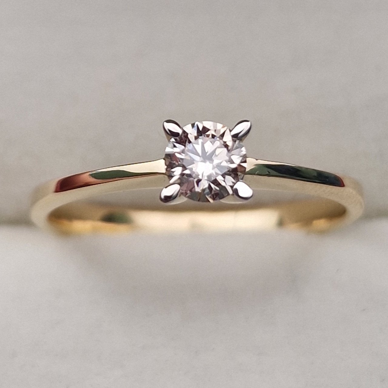 Кольцо Deimantas 103188182 17,5р 1,87гр 0,307ct. купить,NaN