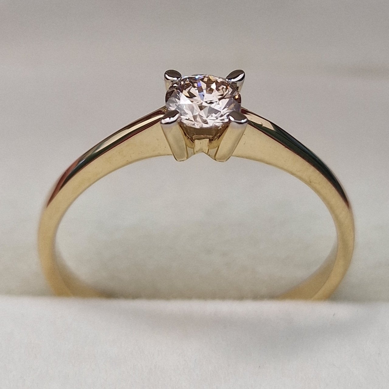 Кольцо Deimantas 103188182 17,5р 1,87гр 0,307ct. купить,NaN