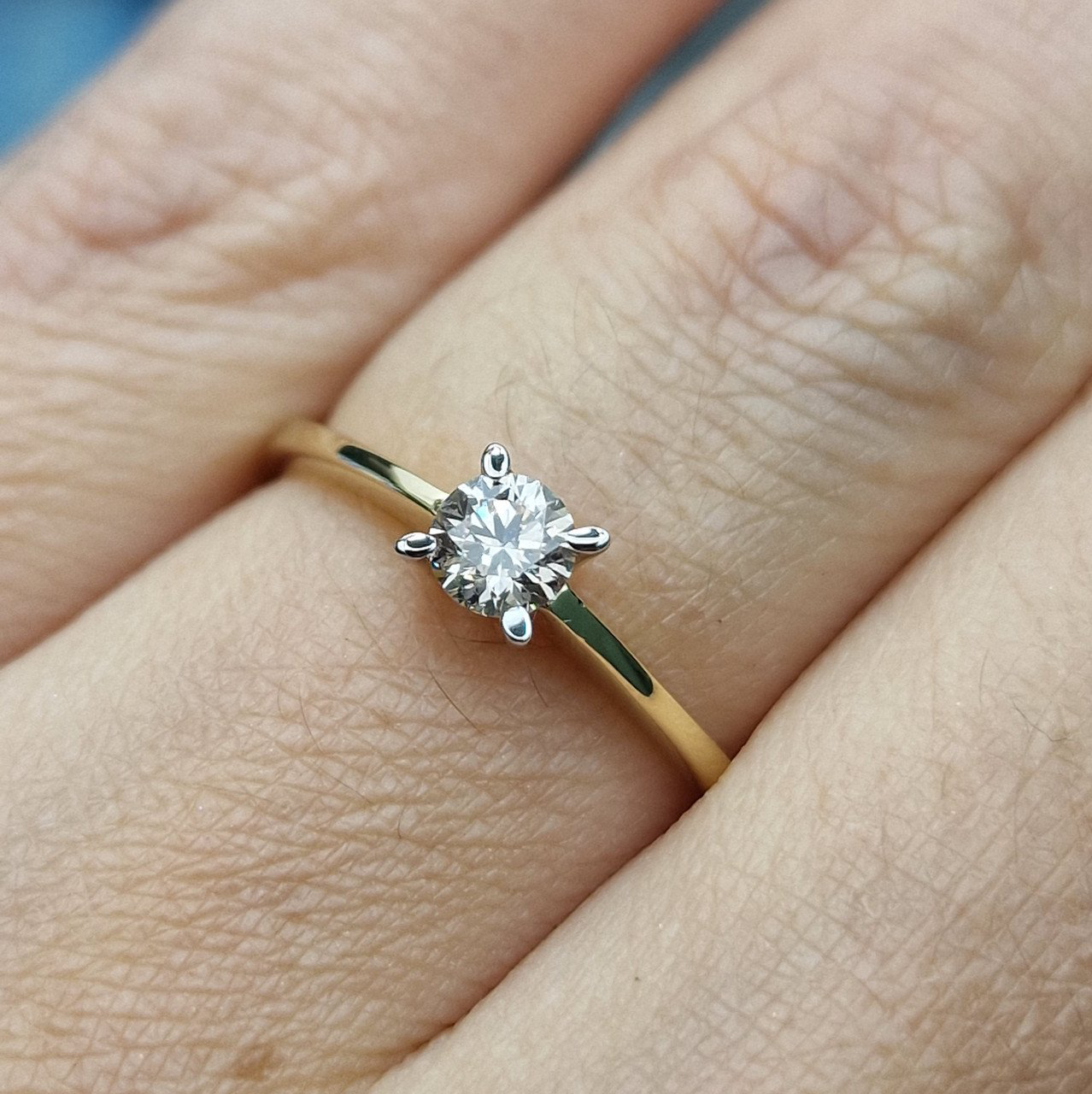 Кольцо Deimantas 103188182 17,5р 1,87гр 0,307ct. купить,NaN