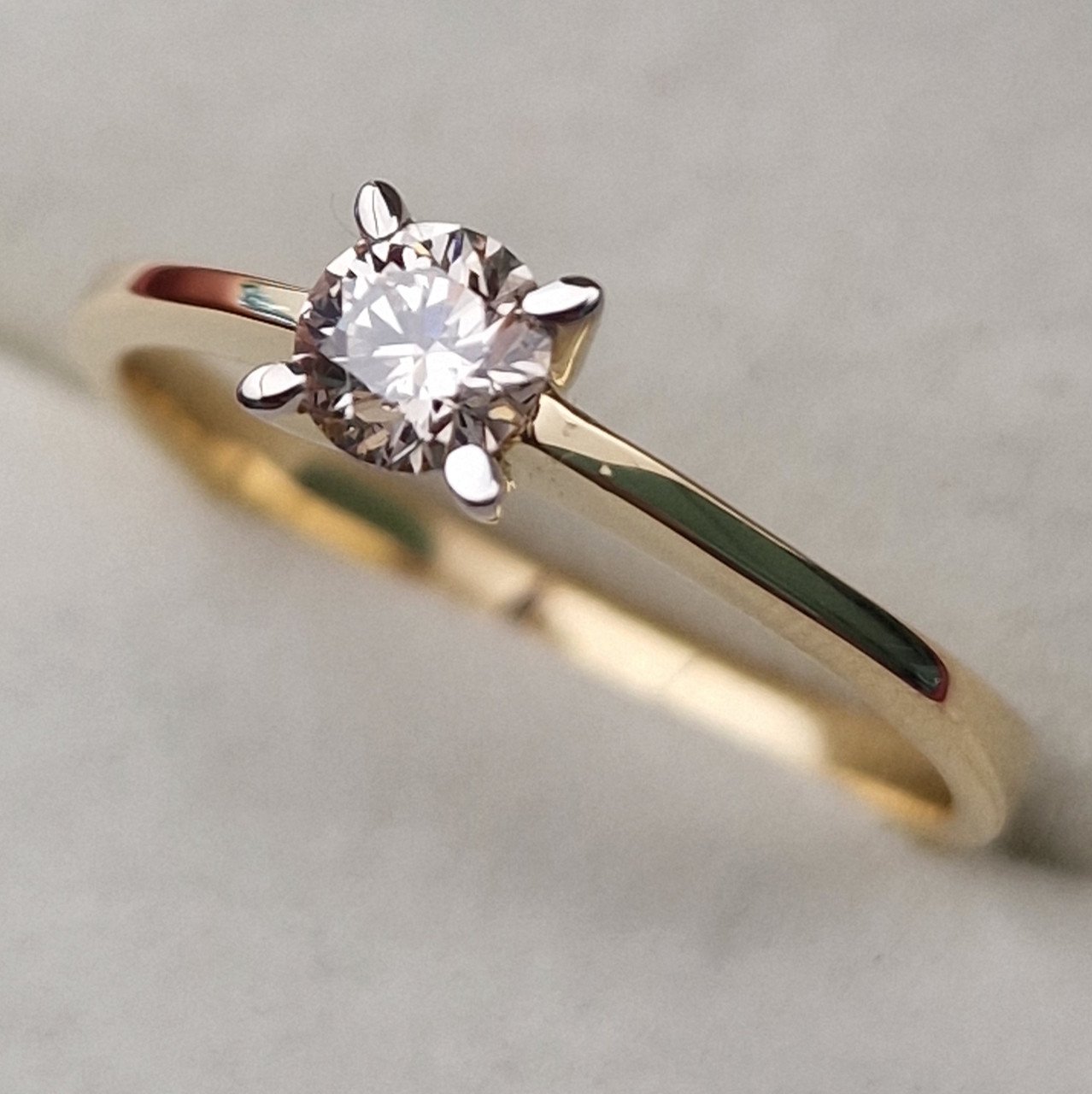 Кольцо Deimantas 103188182 17,5р 1,87гр 0,307ct. купить,NaN