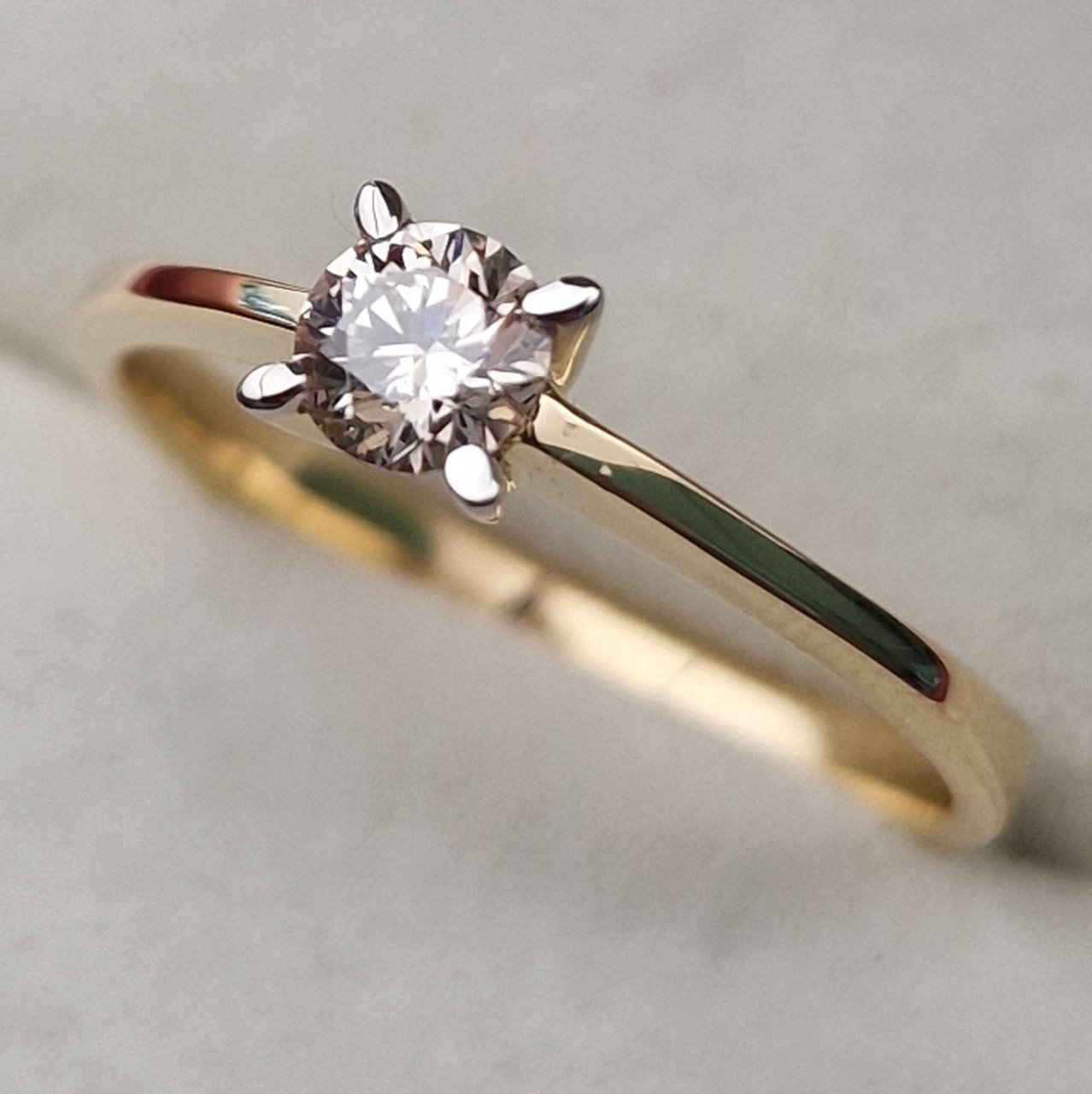 Кольцо Deimantas 103188182 17,5р 1,87гр 0,307ct. купить,NaN