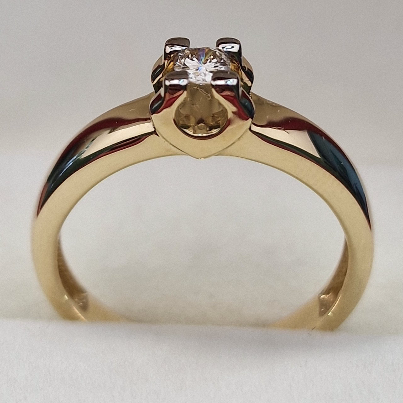 Кольцо Deimantas 103188197 18р 3,35гр 0,13ct. купить,NaN