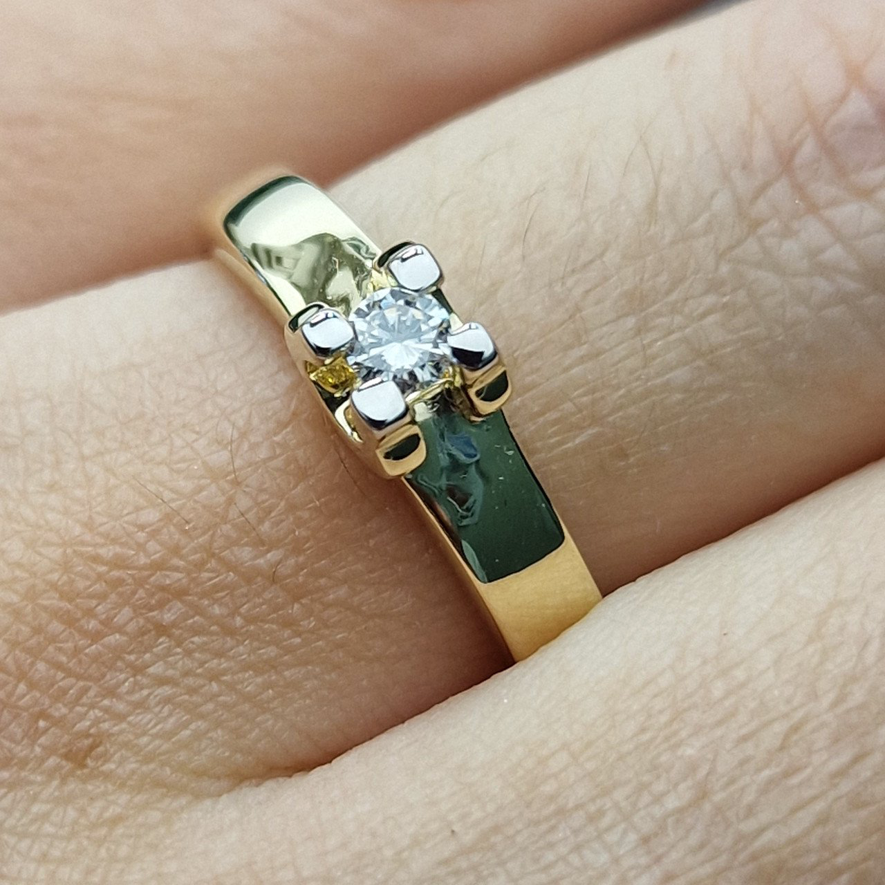 Кольцо Deimantas 103188197 18р 3,35гр 0,13ct. купить,NaN