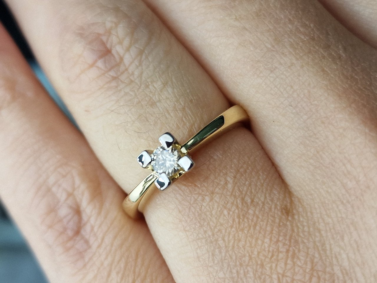 Кольцо Deimantas 103188220 17р 2,9гр 0,19ct. купить,NaN