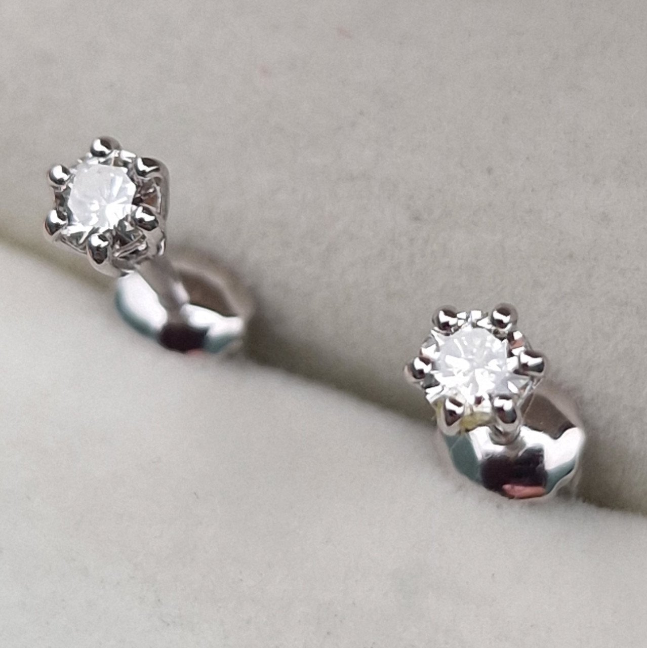 Серьги Deimantas 103189131 0,97гр 0,222ct. купить,NaN