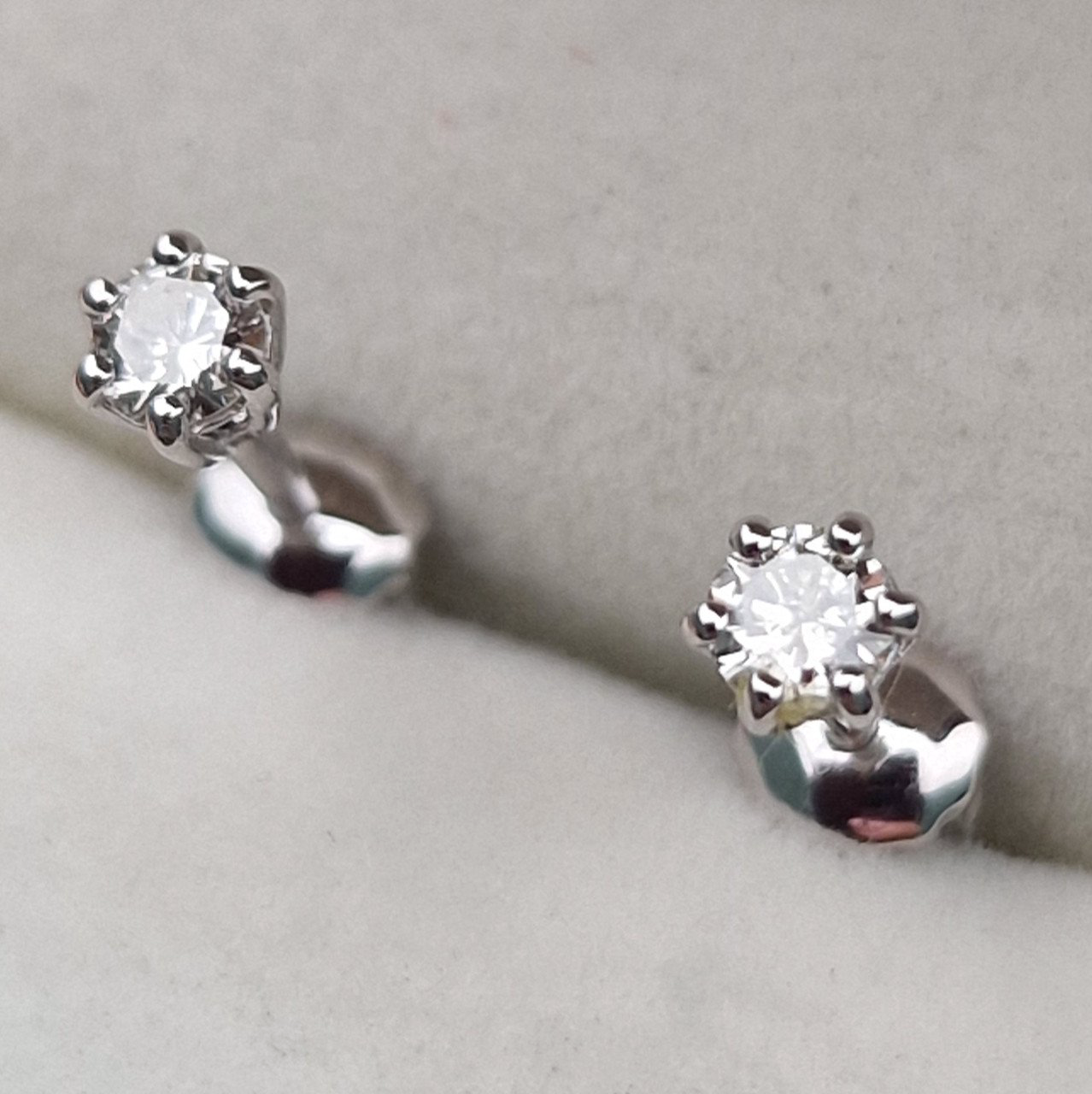 Серьги Deimantas 103189131 0,97гр 0,222ct. купить,NaN