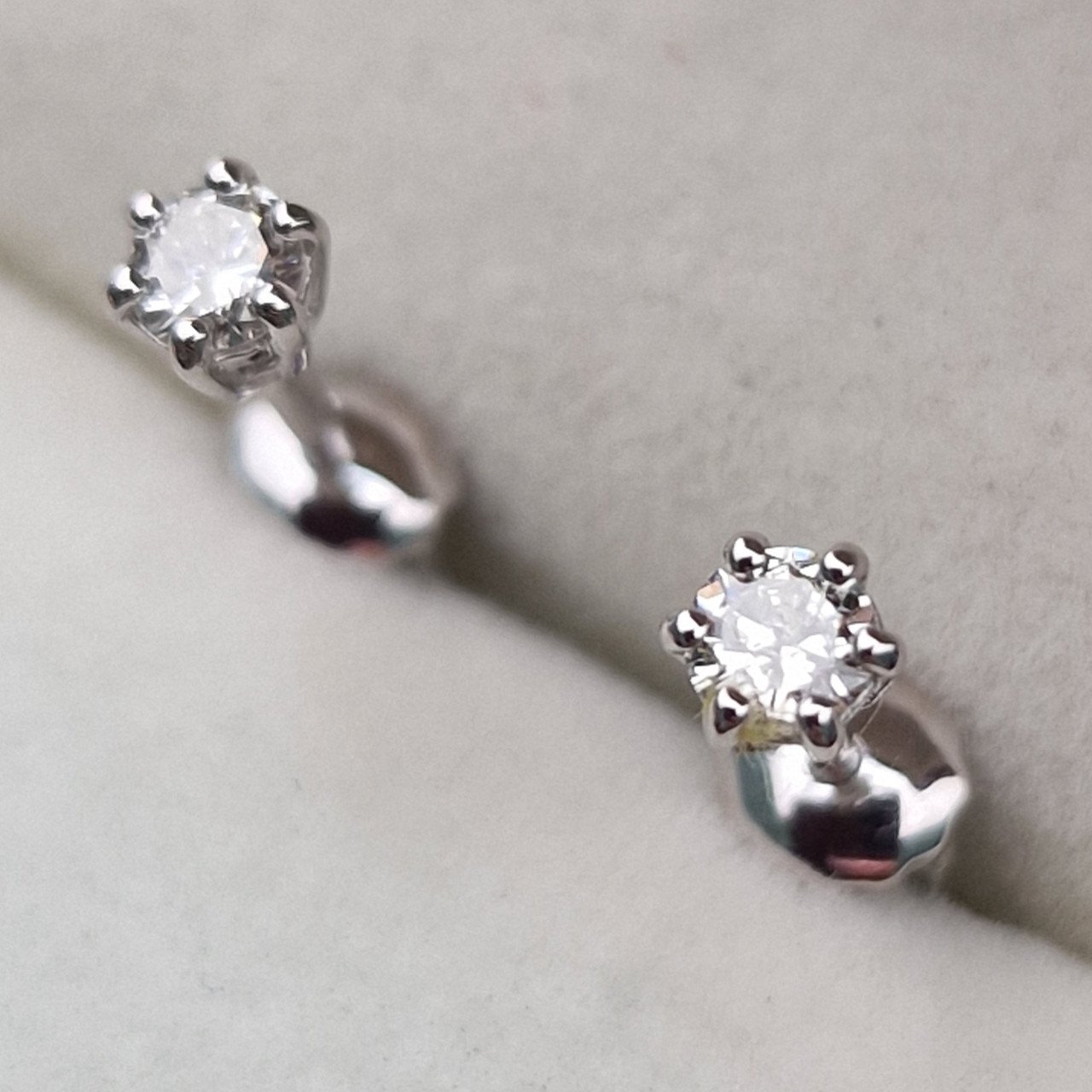 Серьги Deimantas 103189131 0,97гр 0,222ct. купить,NaN