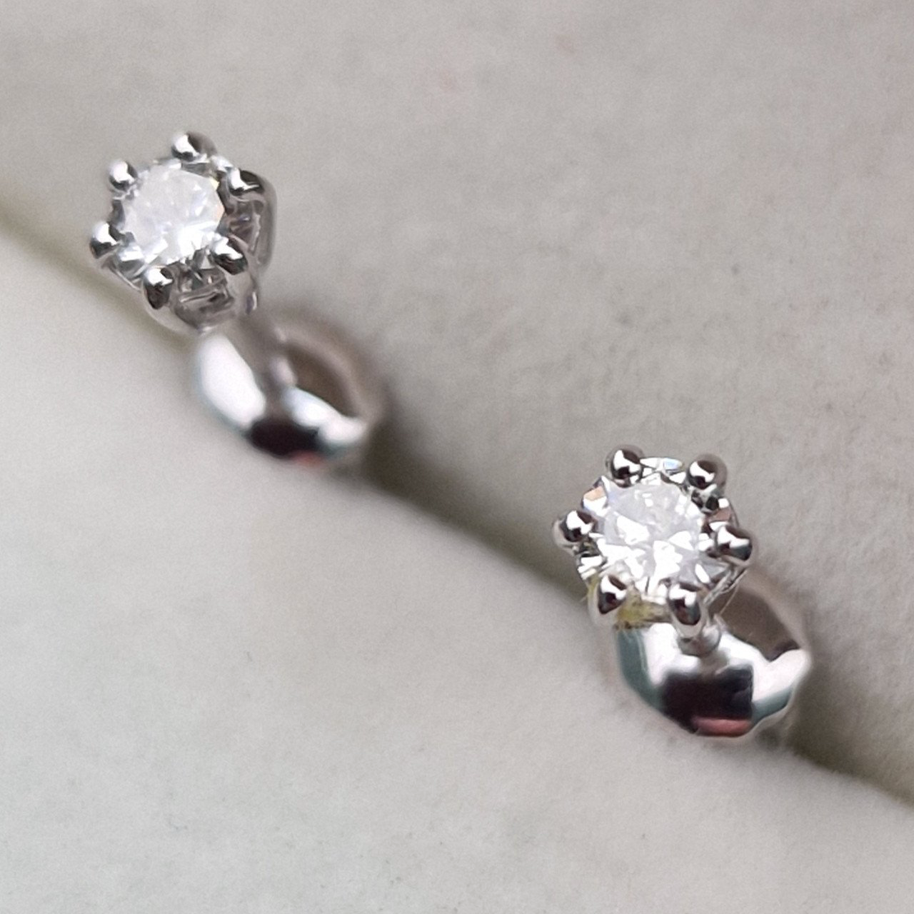 Серьги Deimantas 103189131 0,97гр 0,222ct. купить,NaN