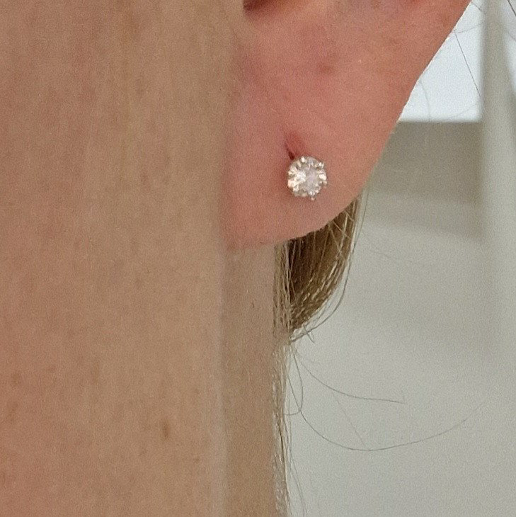 Серьги Deimantas 103189131 0,97гр 0,222ct. купить,NaN