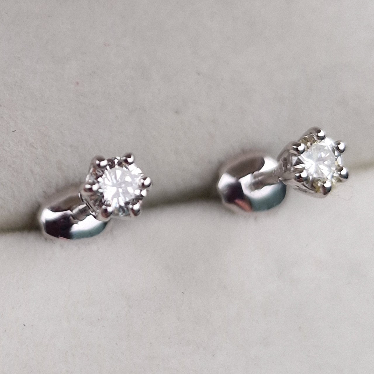 Серьги Deimantas 103189131 0,97гр 0,222ct. купить,NaN
