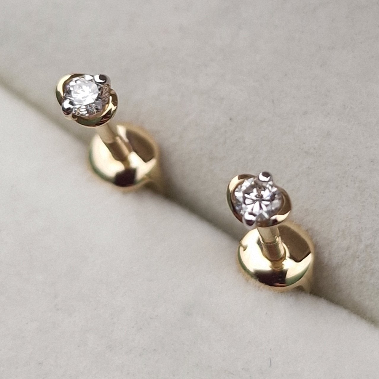 Серьги Deimantas 103198543 0,85гр 0,12ct. купить,NaN