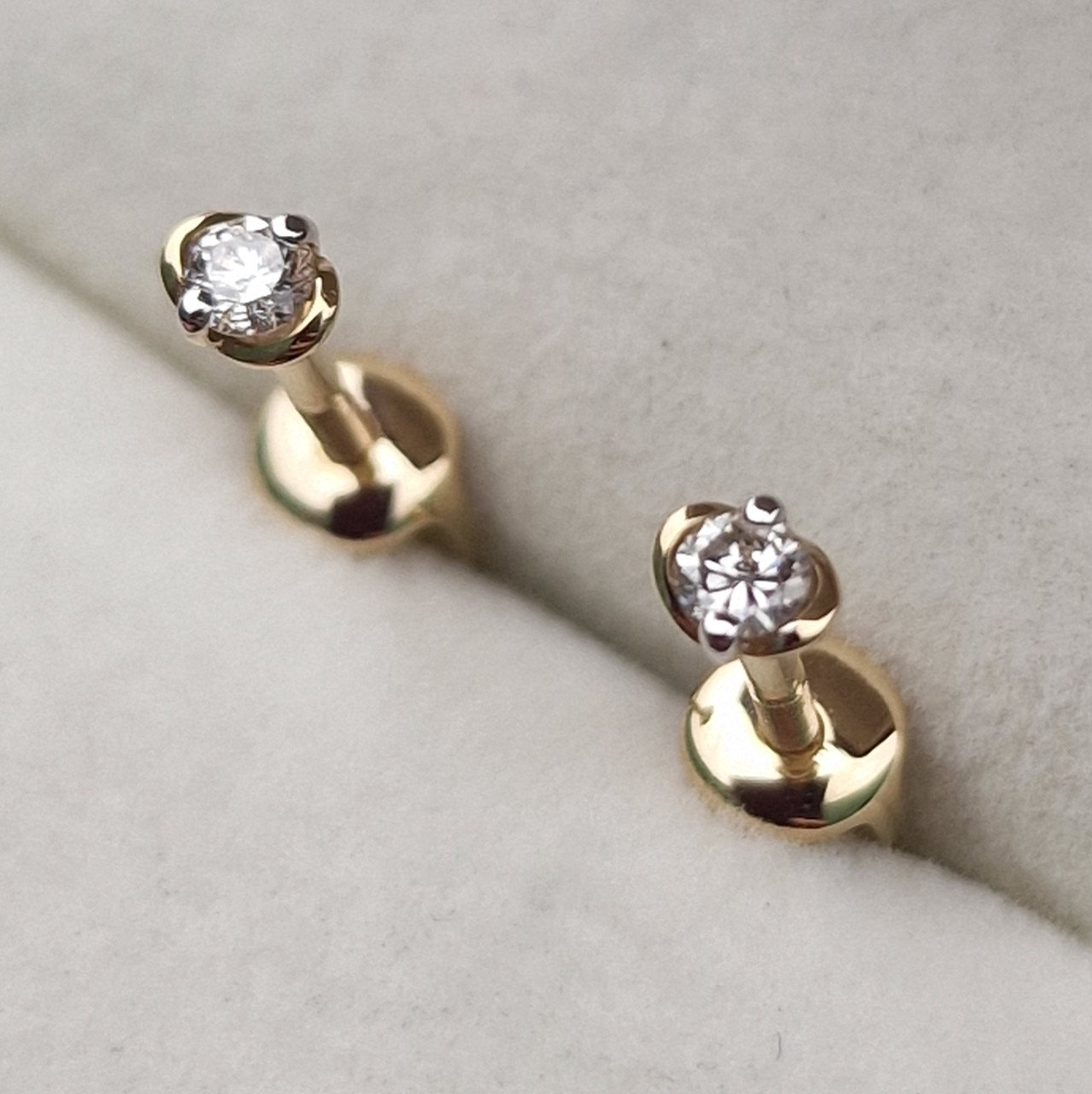 Серьги Deimantas 103198543 0,85гр 0,12ct. купить,NaN