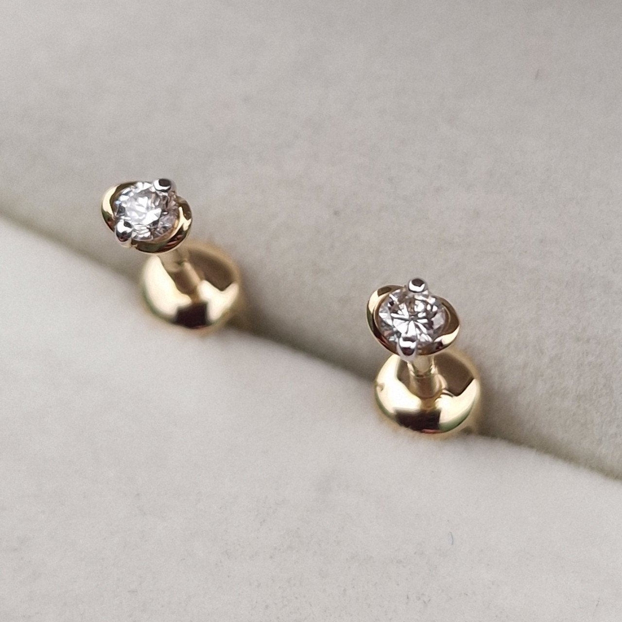 Серьги Deimantas 103198543 0,85гр 0,12ct. купить,NaN