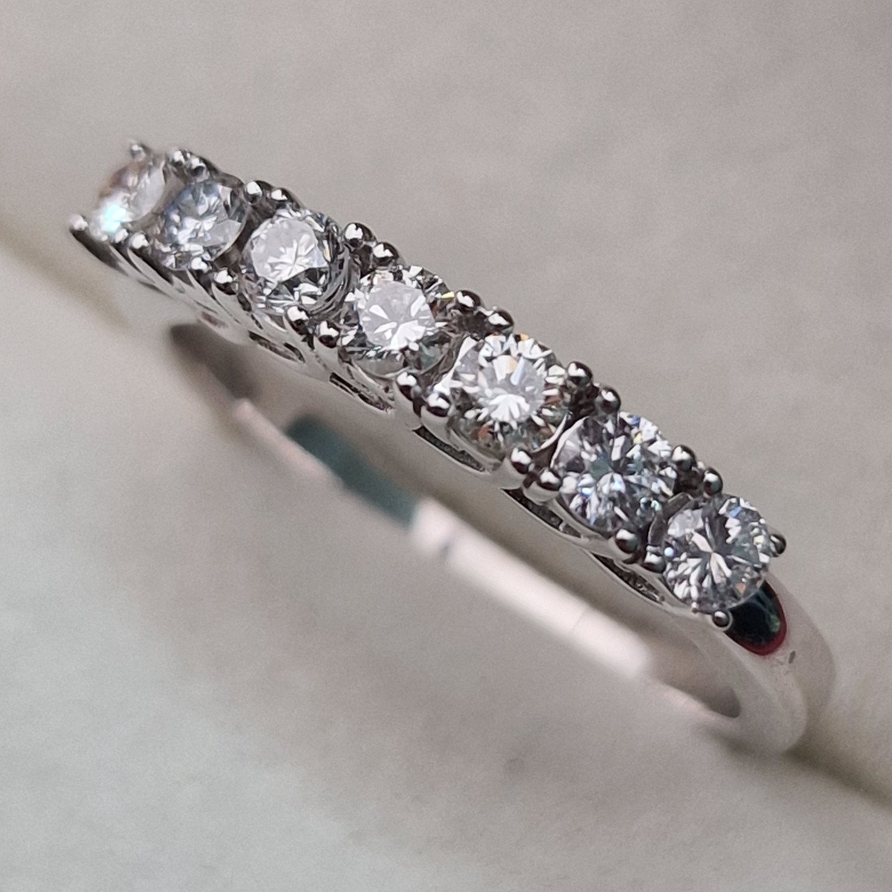 Кольцо Deimantas 102926281 17,5р 4,32гр 0,645ct. купить,NaN