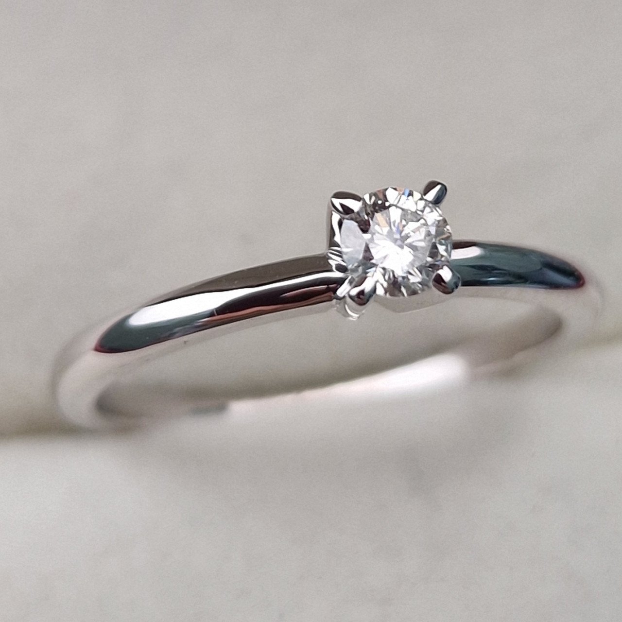 Кольцо Deimantas 102926339 16,5р 2,05гр 0,18ct. купить,NaN