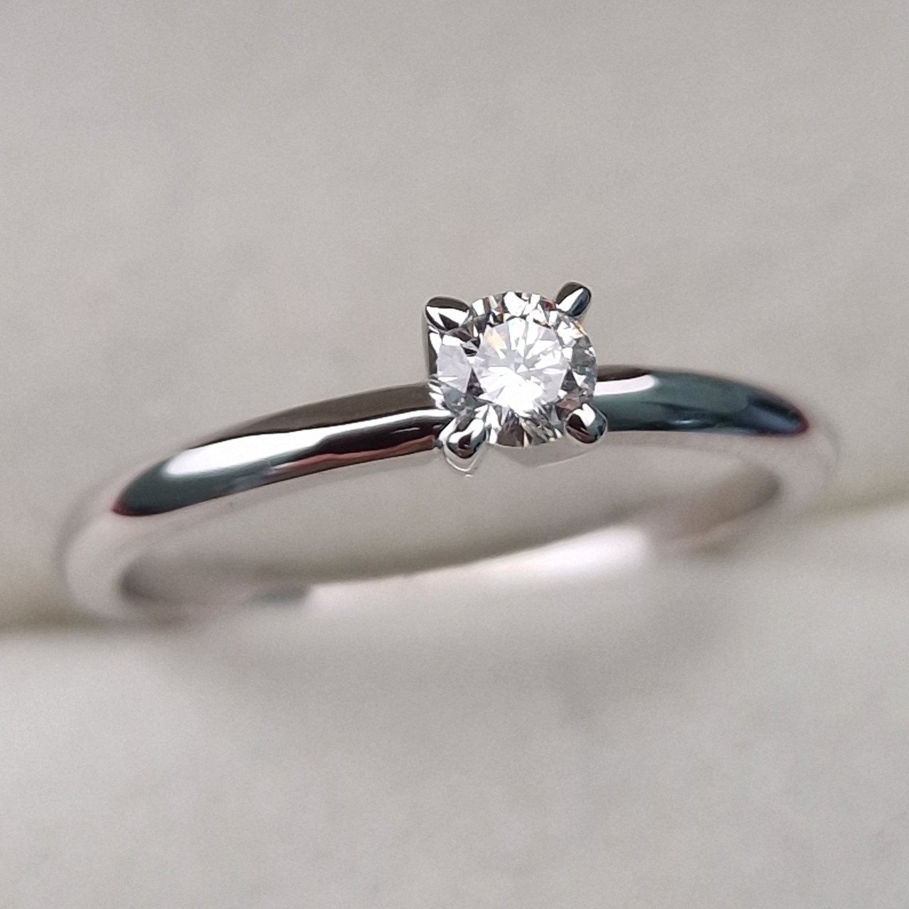 Кольцо Deimantas 102926374 16,5р 2,19гр 0,20ct. купить,NaN