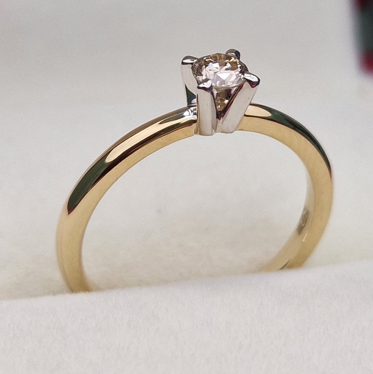 Кольцо Deimantas 102926420 16,5р 2,1гр 0,15ct. купить,NaN