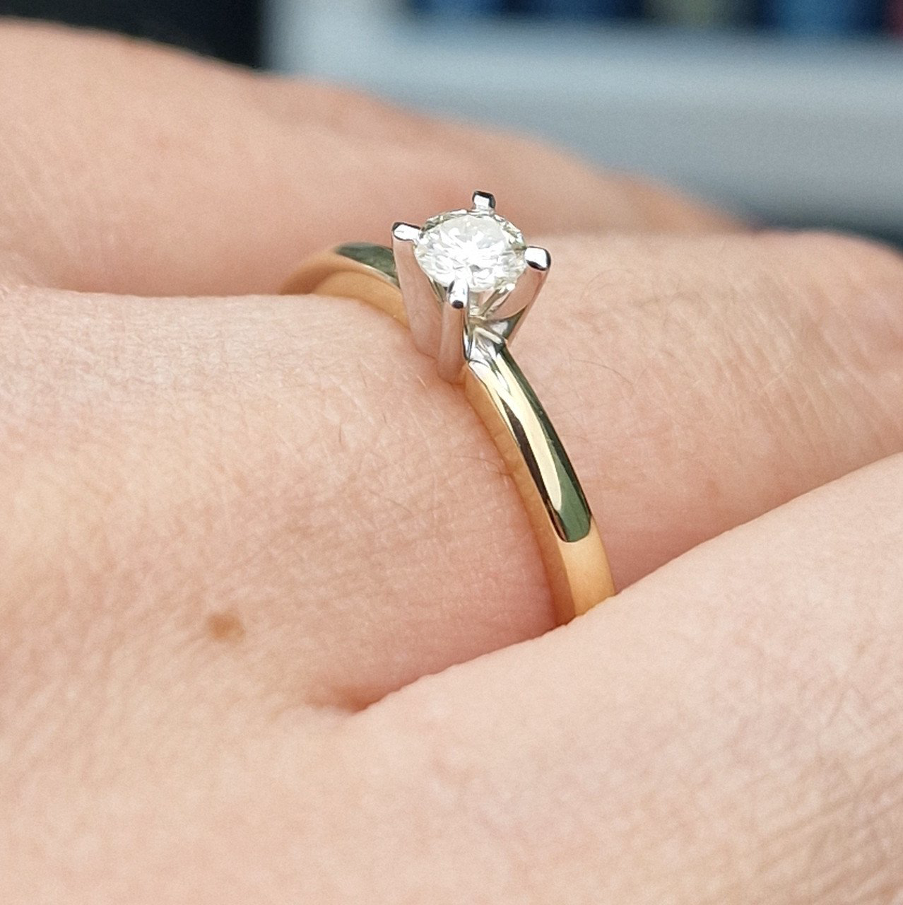 Кольцо Deimantas 102926443 17,5р 2,28гр 0,20ct. купить,NaN