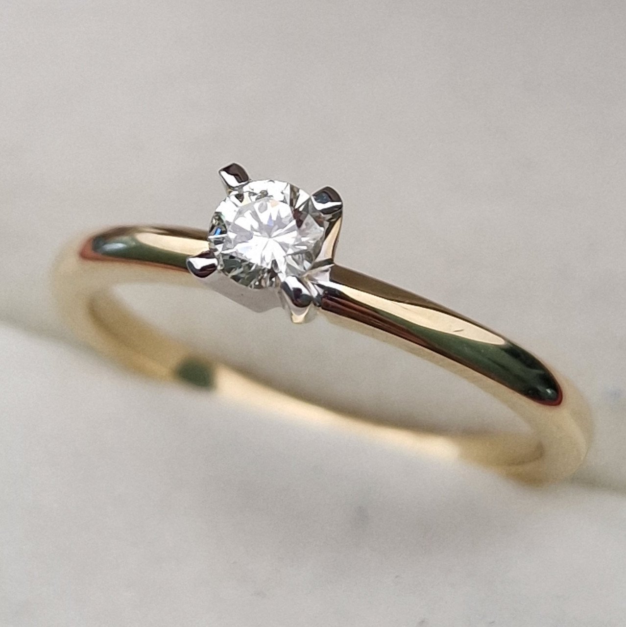 Кольцо Deimantas 102926443 17,5р 2,28гр 0,20ct. купить,NaN