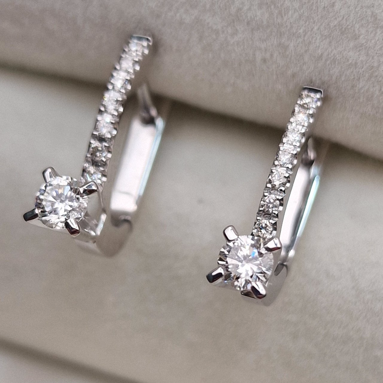 Серьги Deimantas 102926514 16р 3,03гр 0,44ct. купить,NaN
