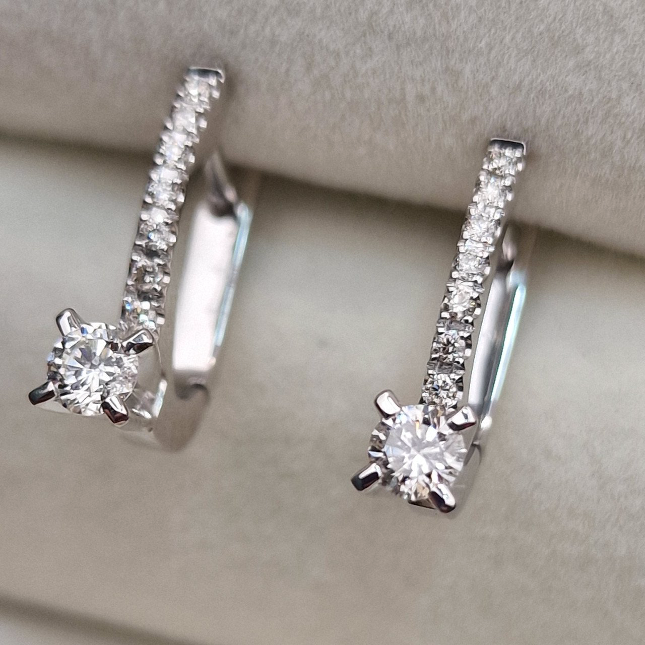 Серьги Deimantas 102926514 16р 3,03гр 0,44ct. купить,NaN