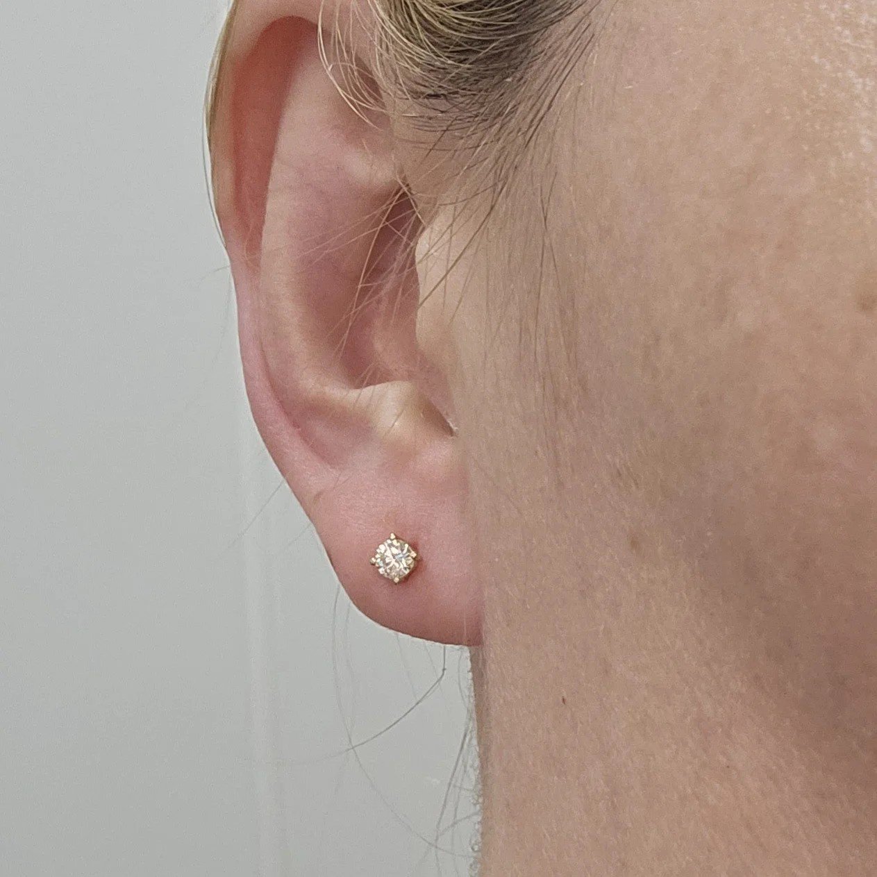 Серьги Deimantas 109892563 1,24гр 0,34ct. купить,NaN