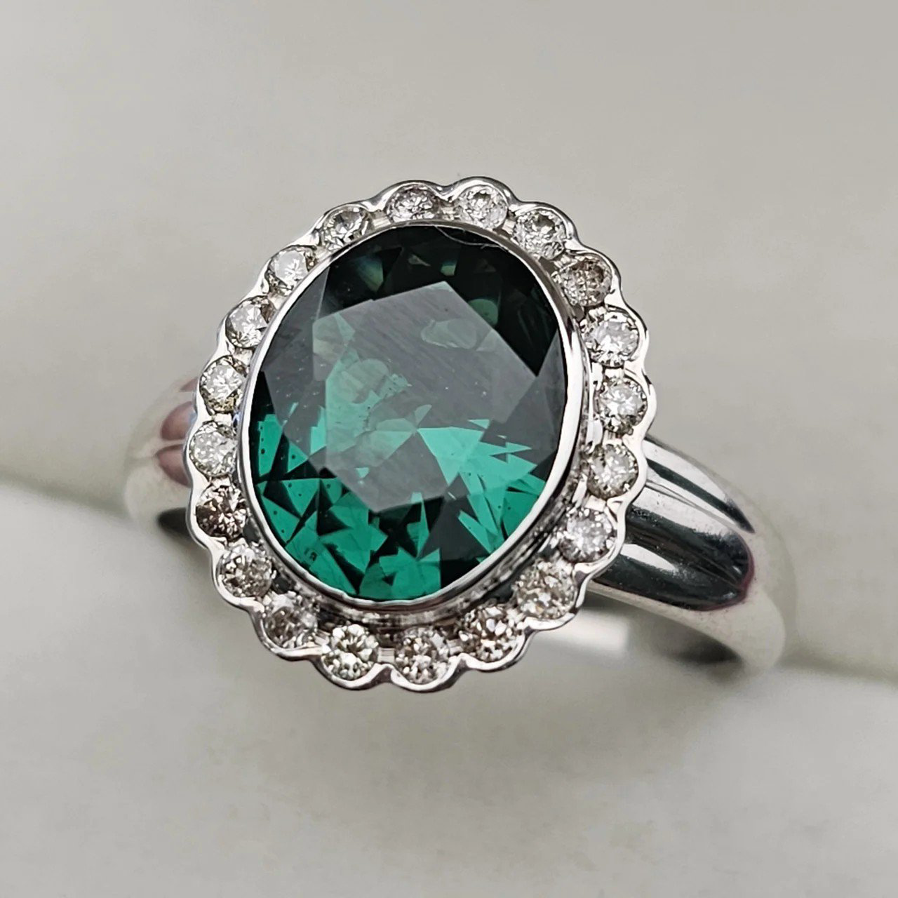 Кольцо Deimantas 109891977 17,5р 4,39гр 0,24ct. купить,NaN