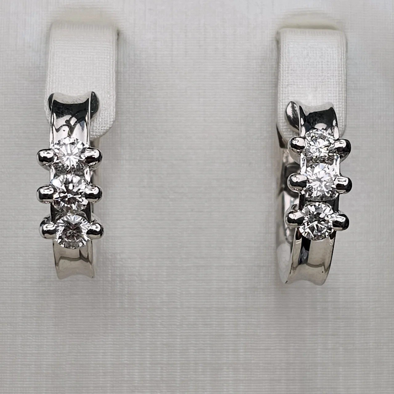Серьги Deimantas 109892033 15,96гр 1,44ct. купить,NaN