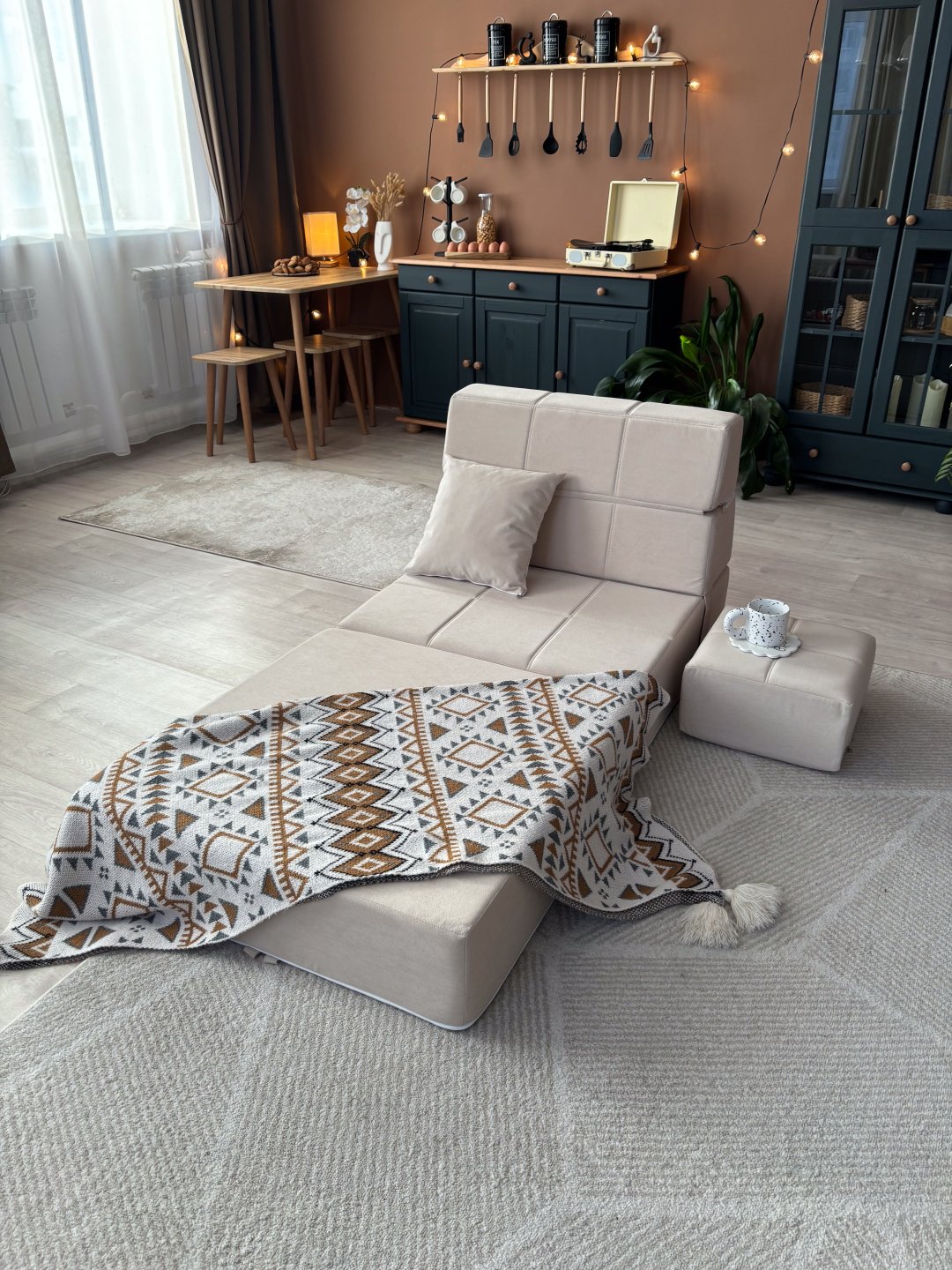 Бескаркасное кресло Marco mebel brand CUBes , обивка велюр, кремовый купить,NaN