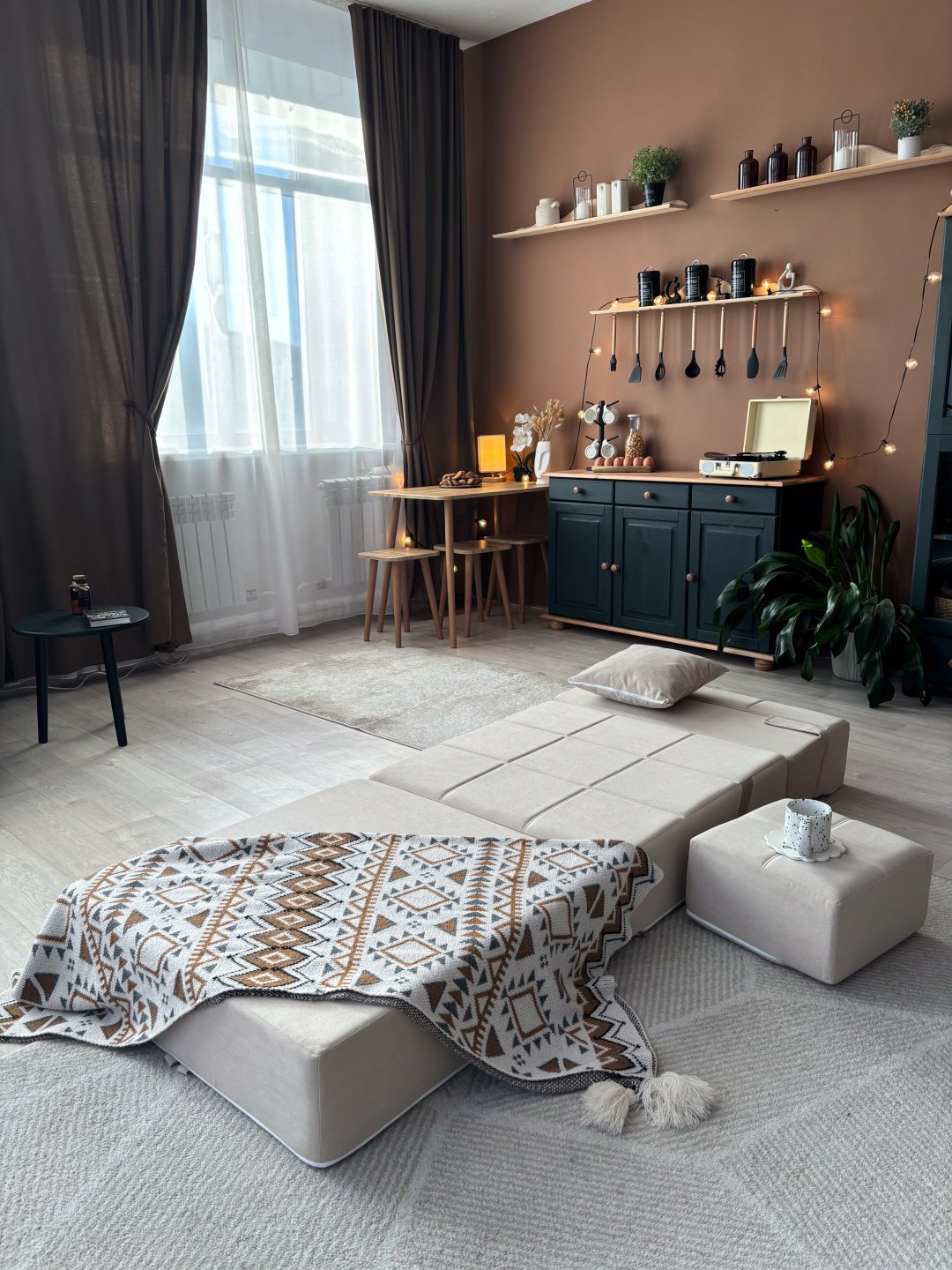Бескаркасное кресло Marco mebel brand CUBes , обивка велюр, кремовый купить,NaN