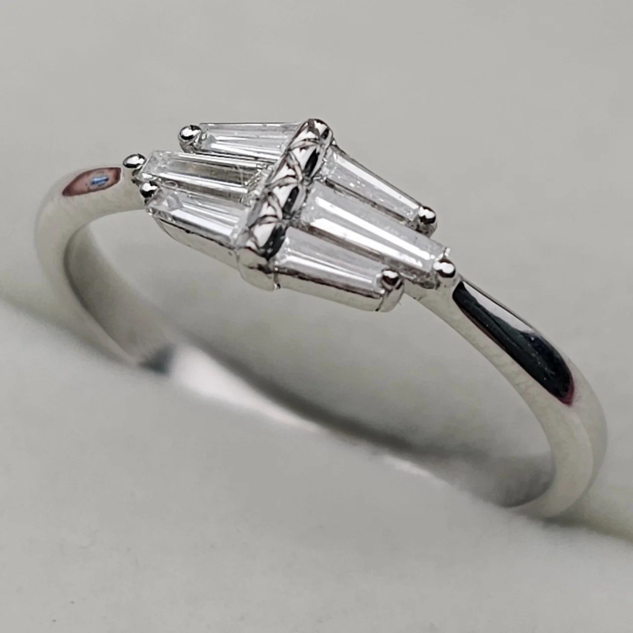 Кольцо Deimantas 109857823 16,5р 1,8гр 0,37ct. купить,NaN