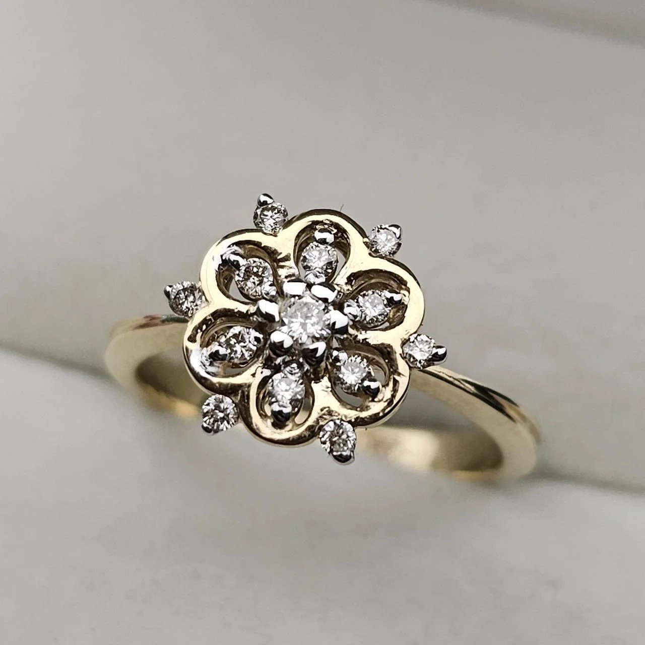 Кольцо Deimantas 109891857 17р 3,42гр 0,31ct. купить,NaN