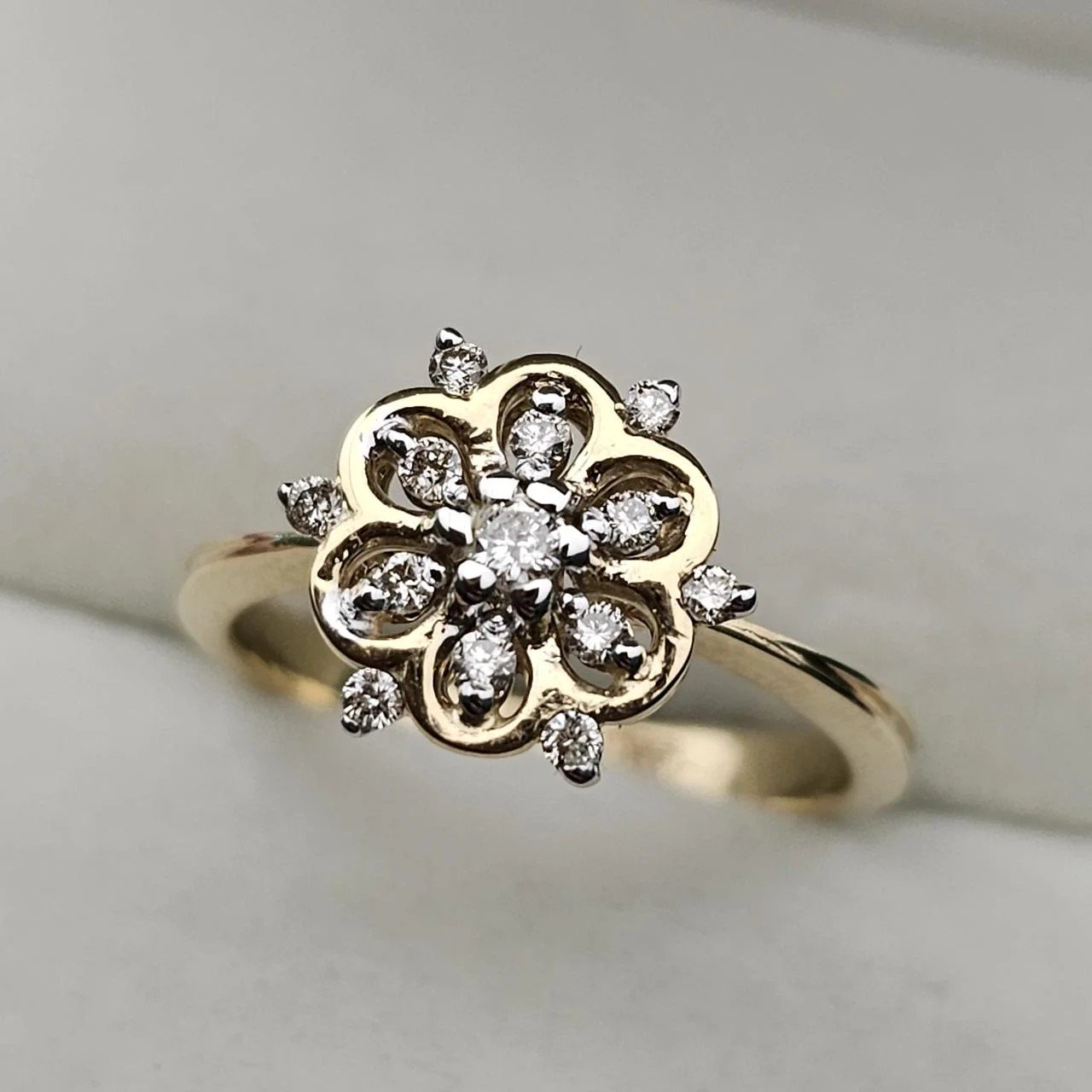 Кольцо Deimantas 109891857 17р 3,42гр 0,31ct. купить,NaN