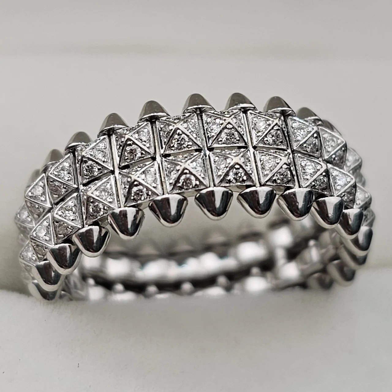 Кольцо Deimantas 109857683 18,5р 10,24гр 0,85ct. купить,NaN
