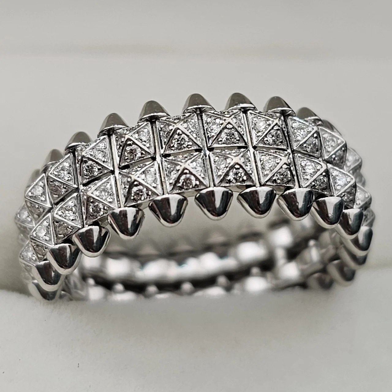 Кольцо Deimantas 109857683 18,5р 10,24гр 0,85ct. купить,NaN
